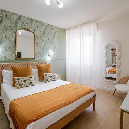 Maison De Vlore *